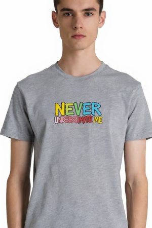 Excl Never Underestimate Me Graphic T-Shirt For Men - Heather Grey